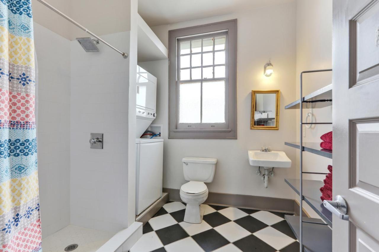 Freret Near Streetcar & Tulane 3*