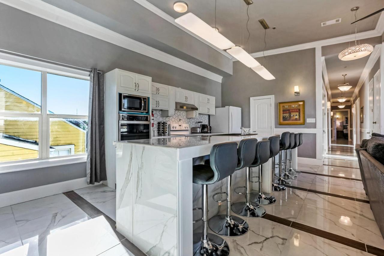 5br Penthouse Steps To The Streetcar & Fq *