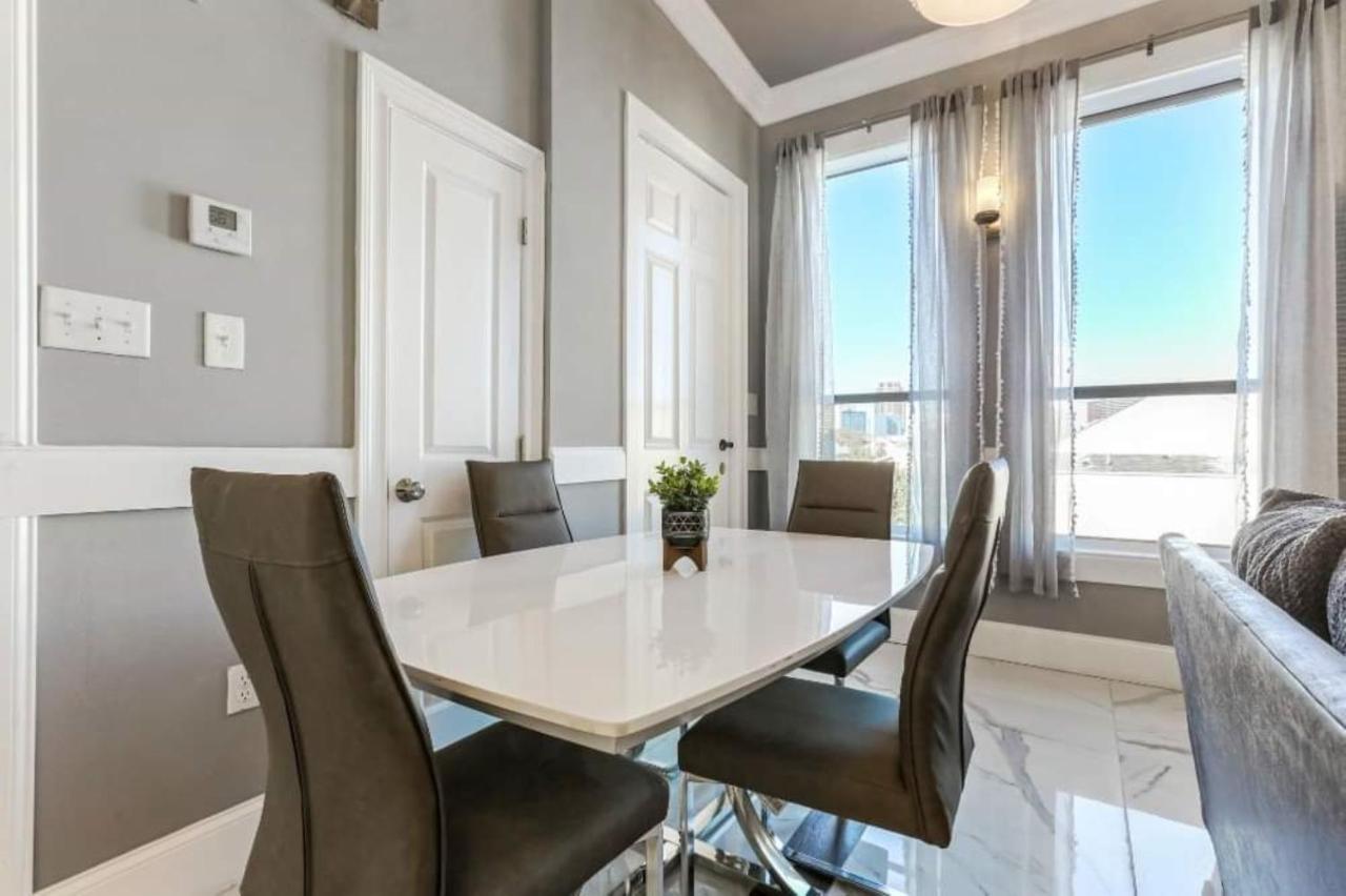 Apartment 5br Penthouse Steps To The Streetcar & Fq