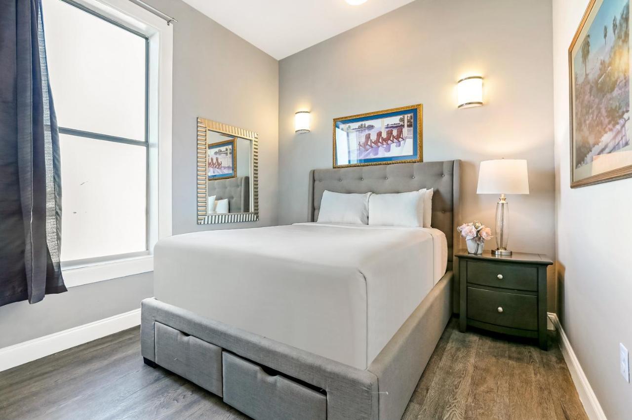 Apartment 5br Penthouse Steps To The Streetcar & Fq New Orleans