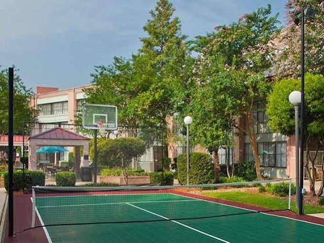 Sonesta Es Convention Center Hotel 3*