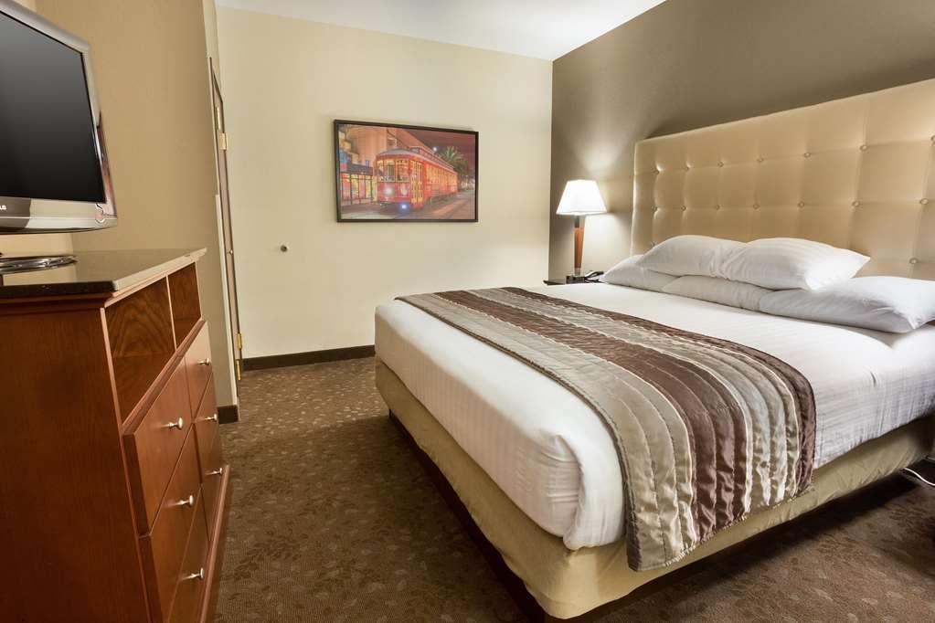 Drury Plaza 3*