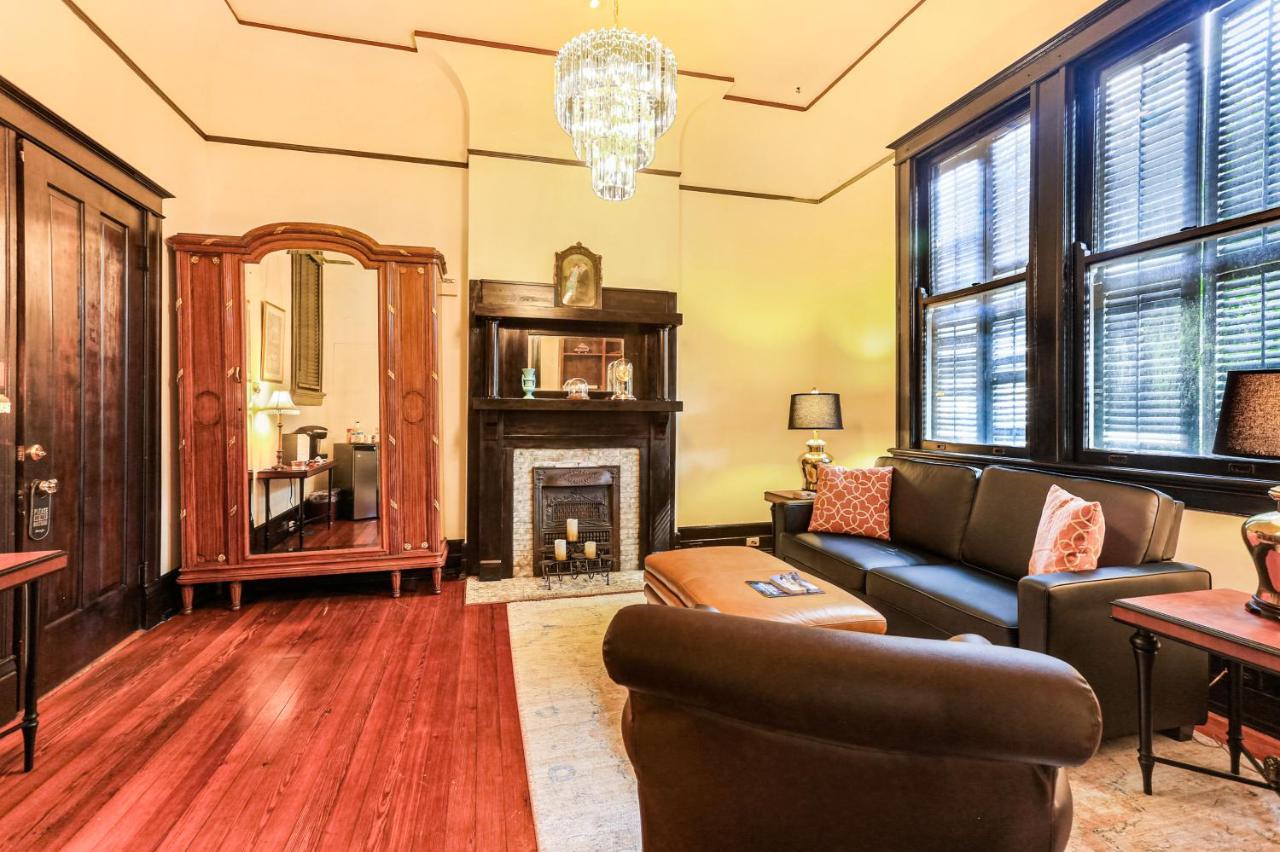 Canal Street Bed & Breakfast