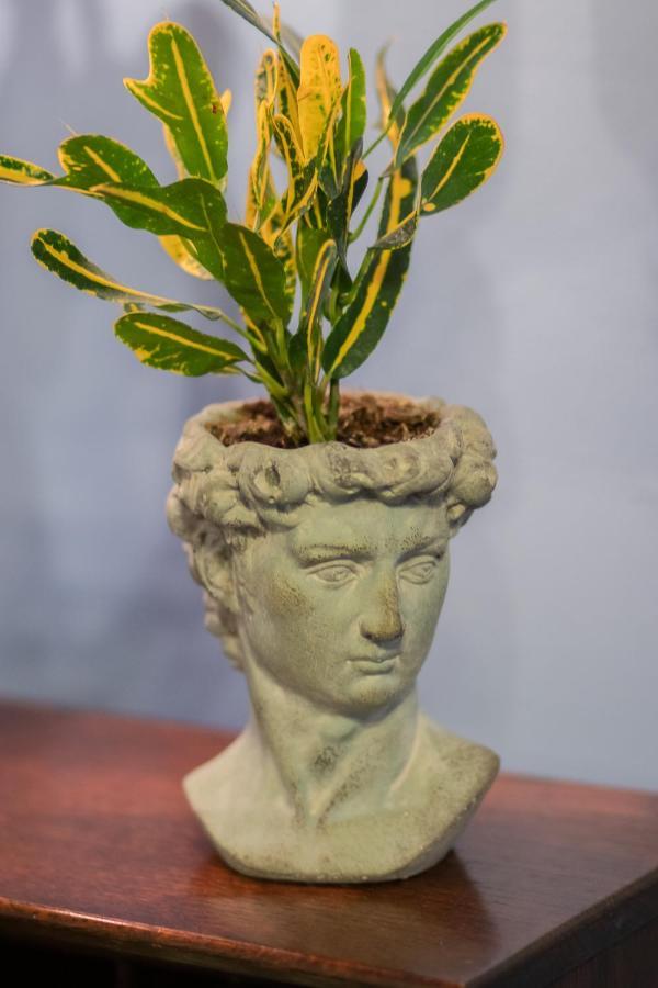 Chez Palmiers Bed & Breakfast New Orleans