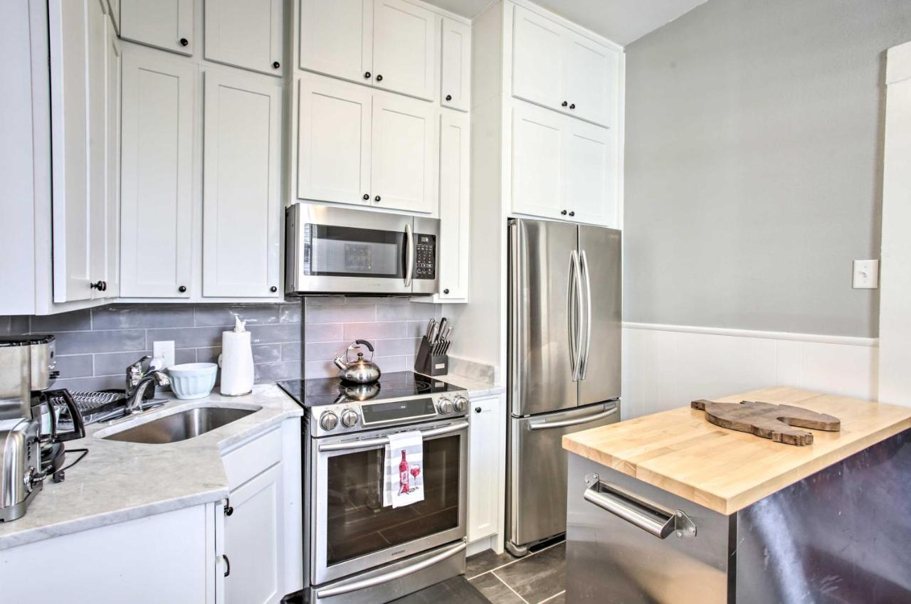 Apartment Uptown Nola On Magazine Street With Backyard! *