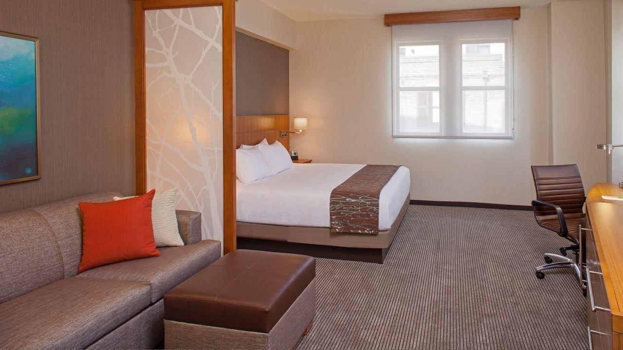 Hyatt Place Convention Center Hotel 3*