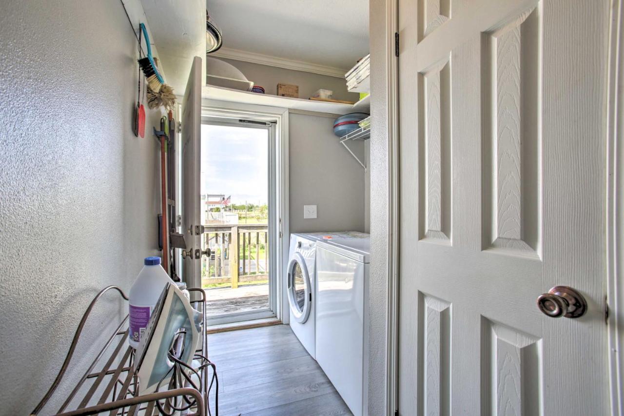 Waterfront With Private Dock And Pier Holiday home New Orleans