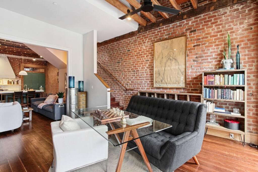 Historic Garden District 5br With Parking And Balcony *