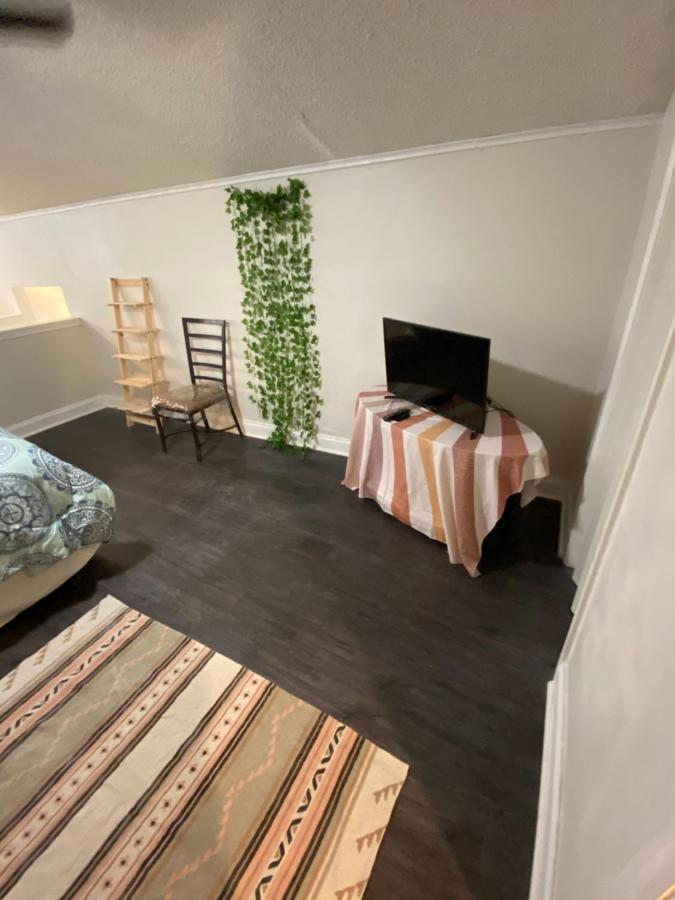 Apartment Neighbor *