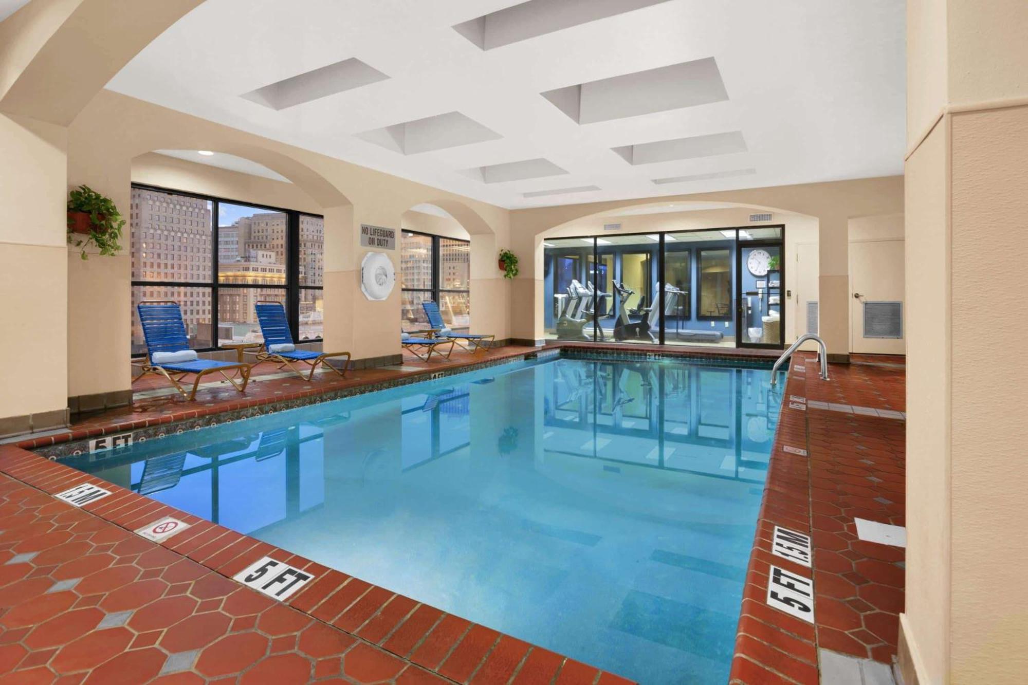 Wyndham French Quarter Hotel 4*