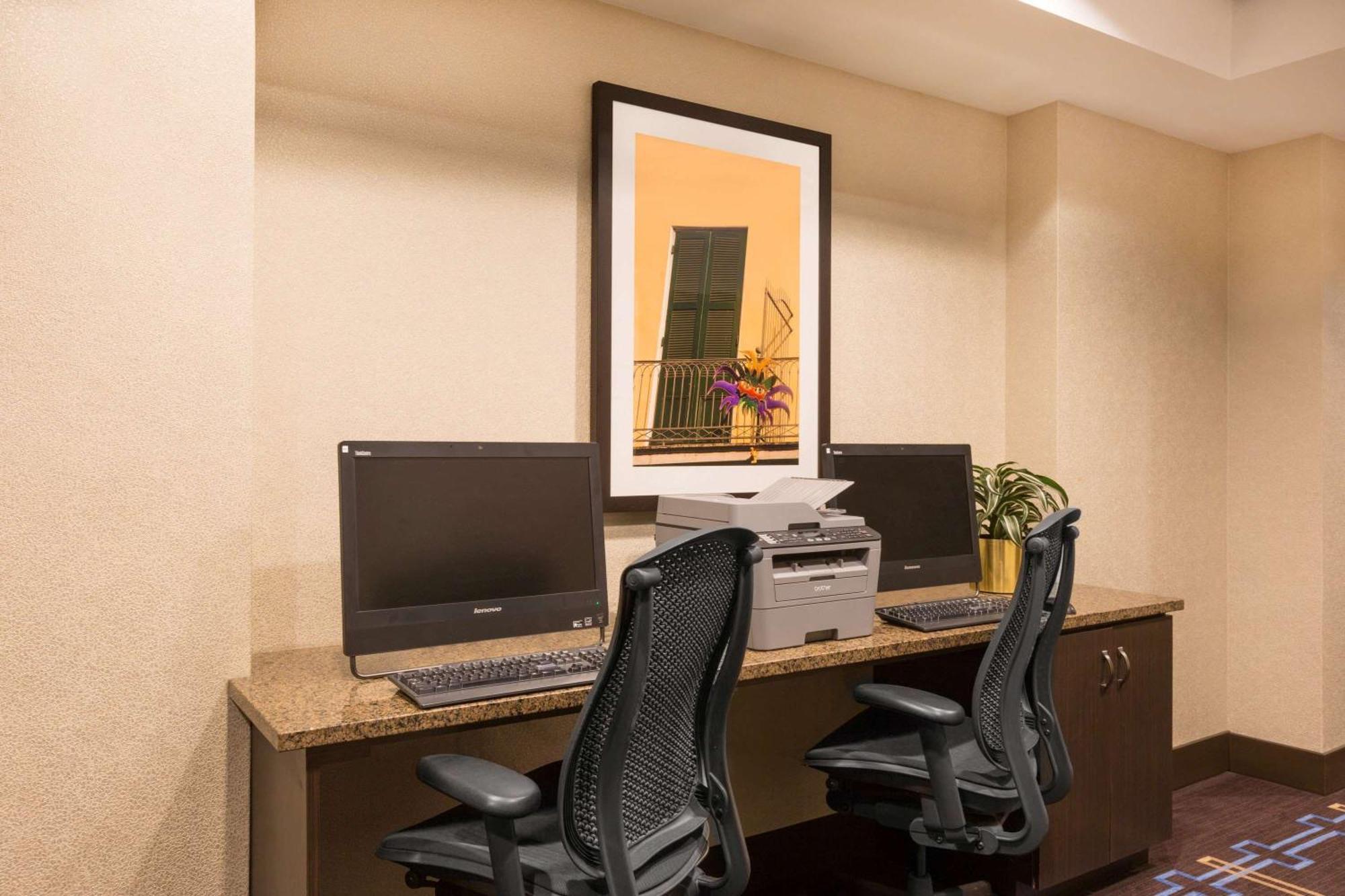 Hotel Wyndham French Quarter 4*