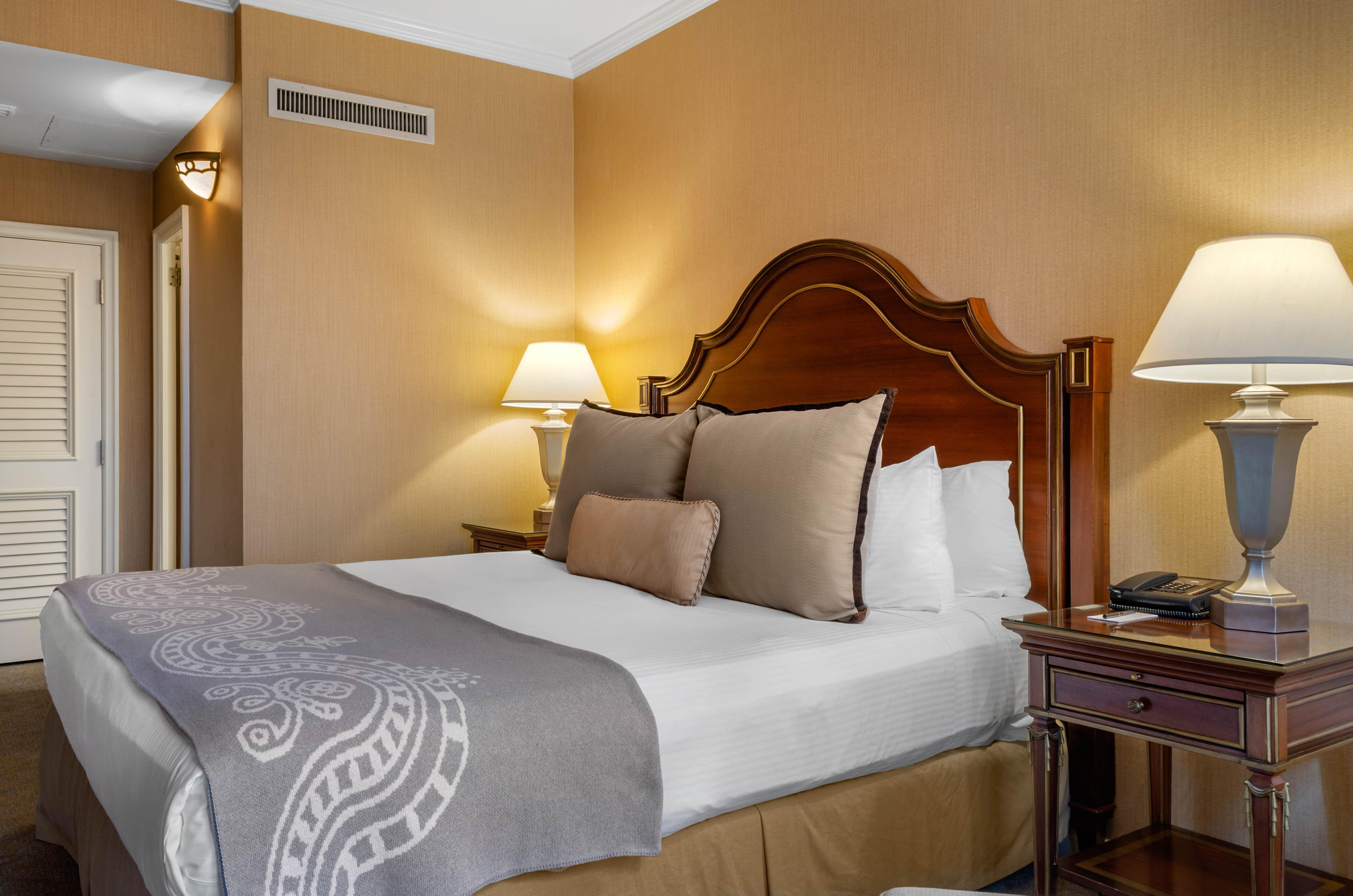 Hotel Omni Royal Orleans 4*