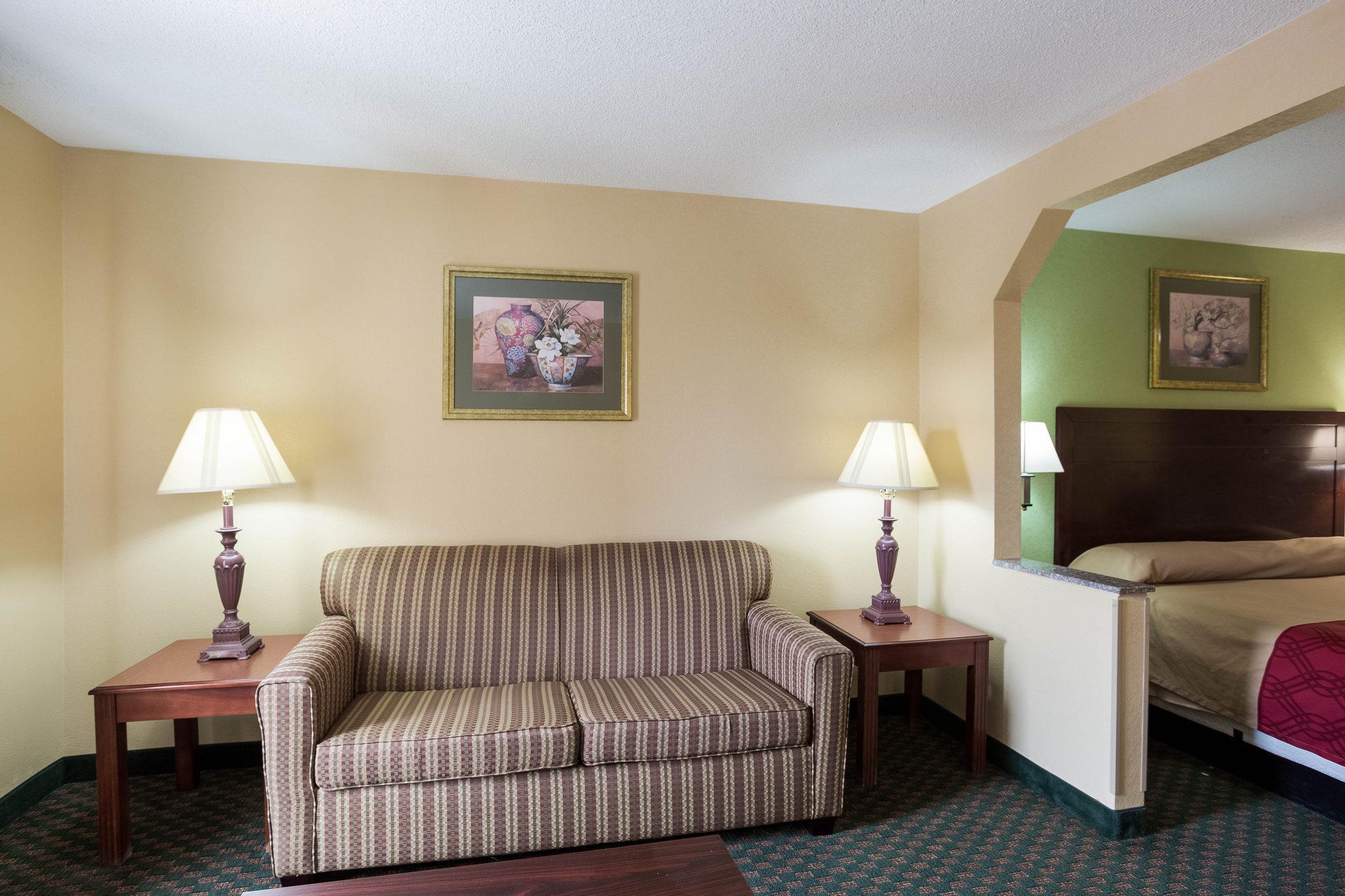 Hotel Rodeway & Gentilly 2*