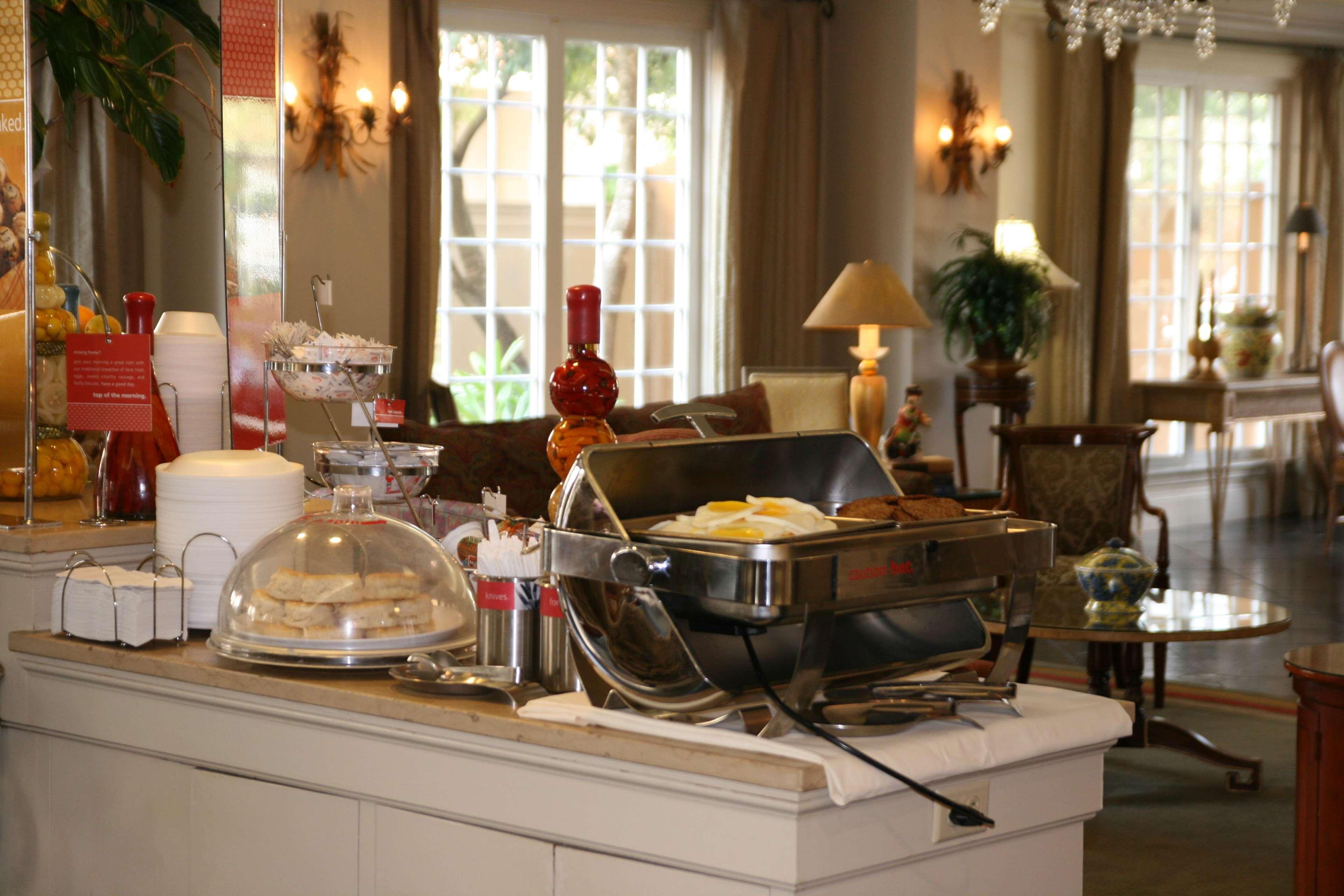 Hampton New Orleans/st.charles Ave 3*