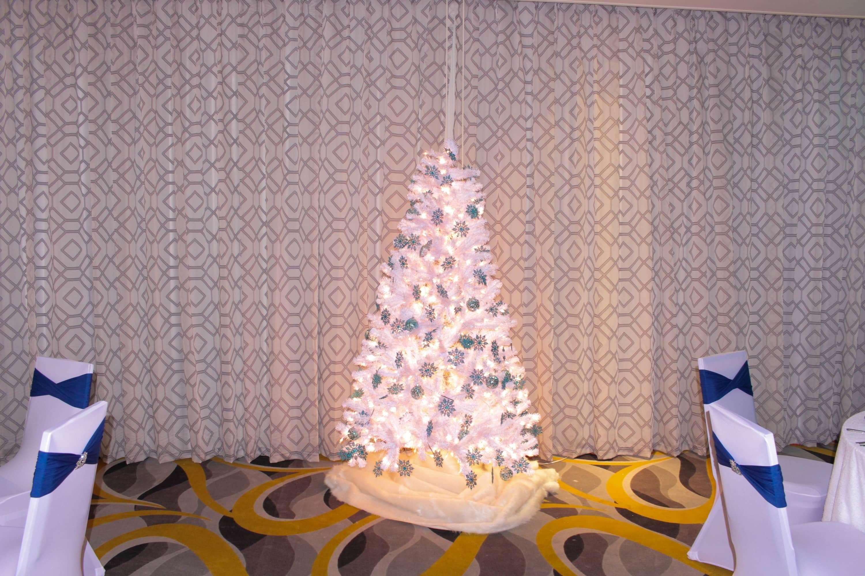 Express By Marriott 1-10 Hotel 3*