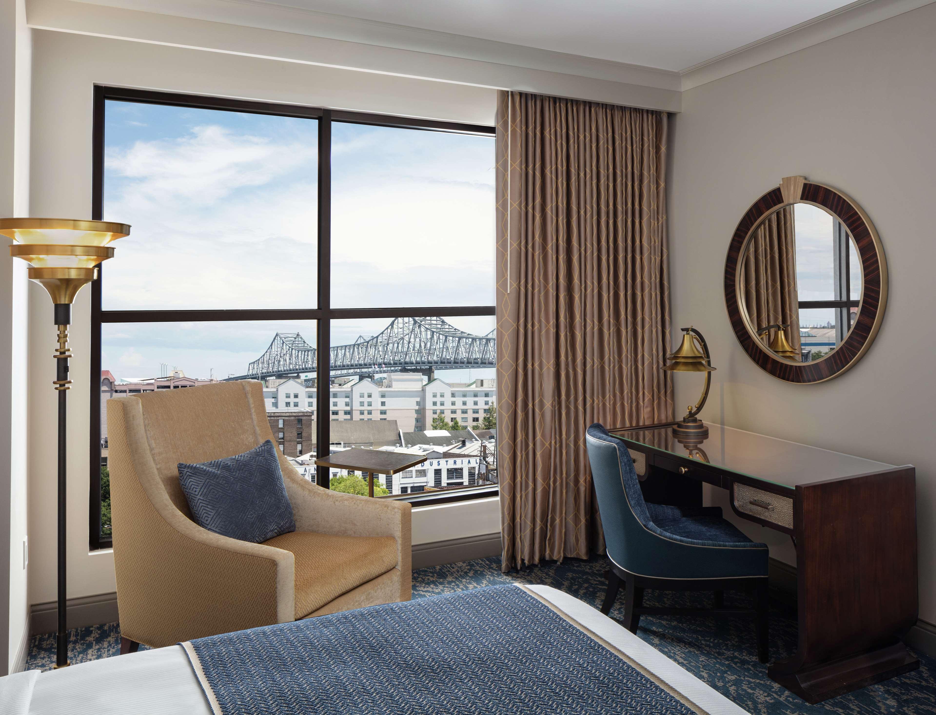 Hotel The Higgins New Orleans, Curio Collection By Hilton New Orleans