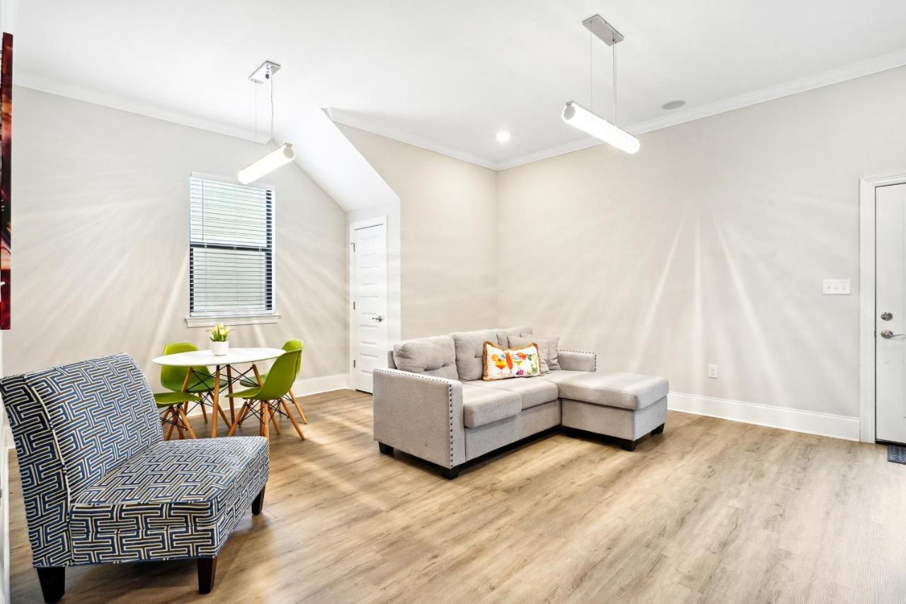 3 Bedroom With Air Conditioner! * New Orleans