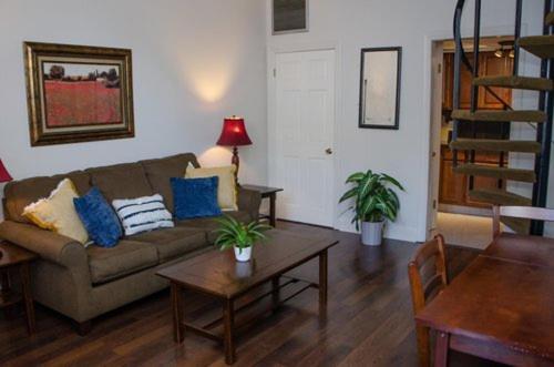 Jean Lafitte House 3*