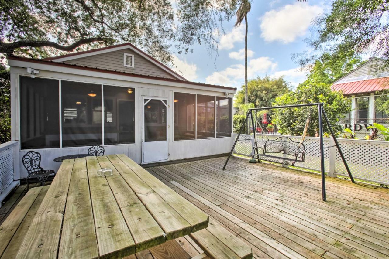 With Hot Tub, Near French Quarter! Holiday home