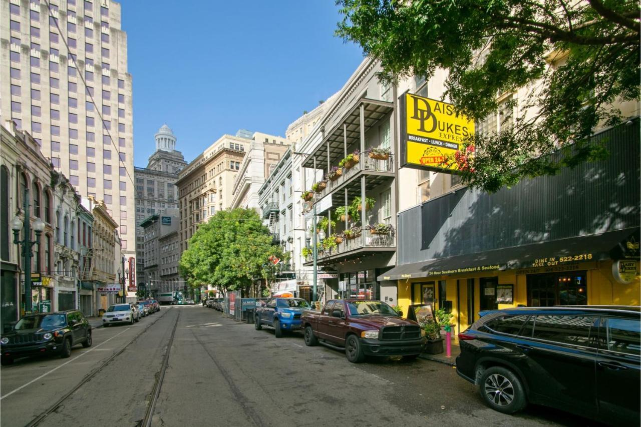 Roami At Bourbon Place Aparthotel 4*