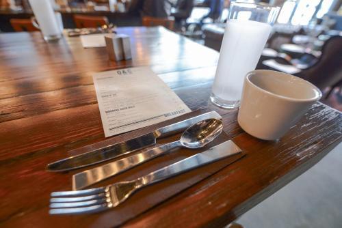 Q&c And Bar New Orleans, Autograph Collection New Orleans