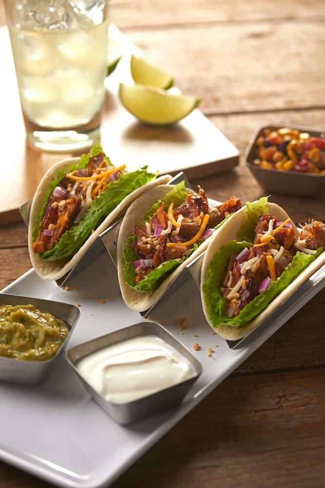 Hyatt Place Convention Center Hotel