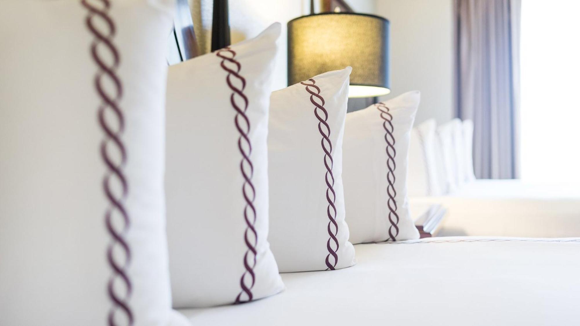 Intercontinental By Ihg Hotel