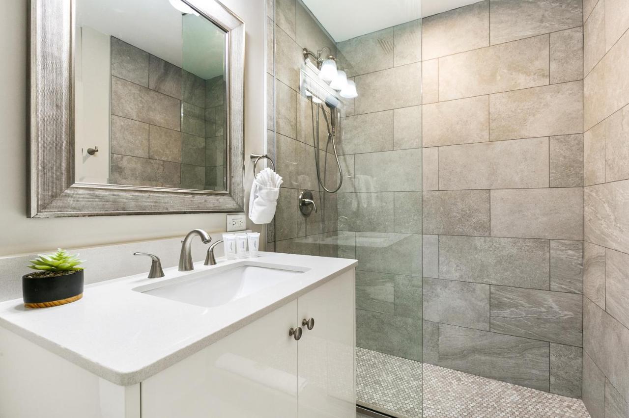 Apartment Amazing 3-bedroom Luxury Just Steps To The French Quarter *