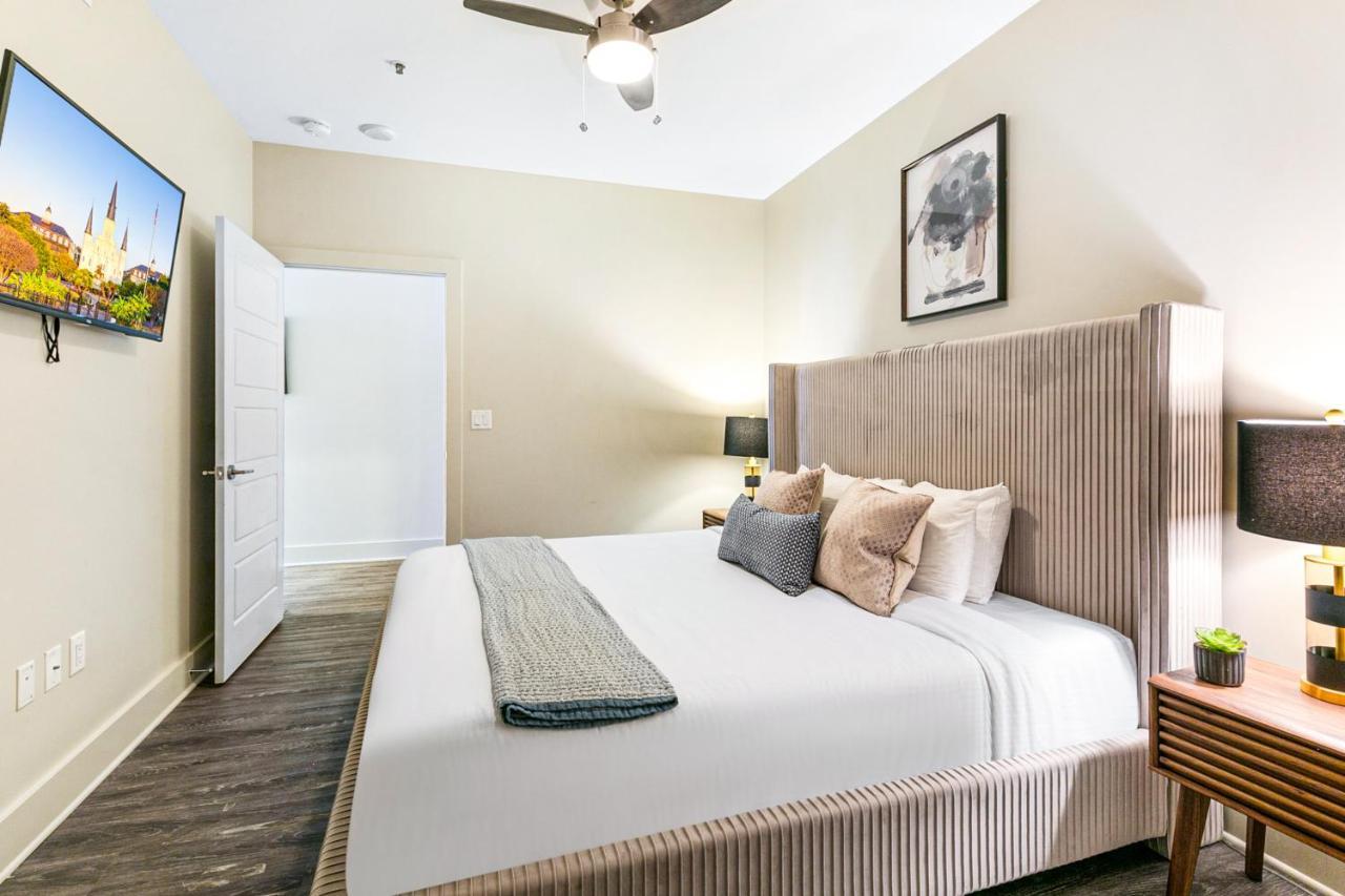Spacious 4br Luxury Steps To French Quarter Aparthotel New Orleans