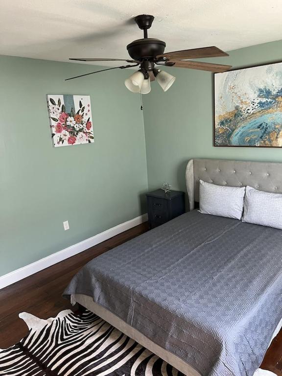 Apartment Chillpad Blocks From Frenchquarters *