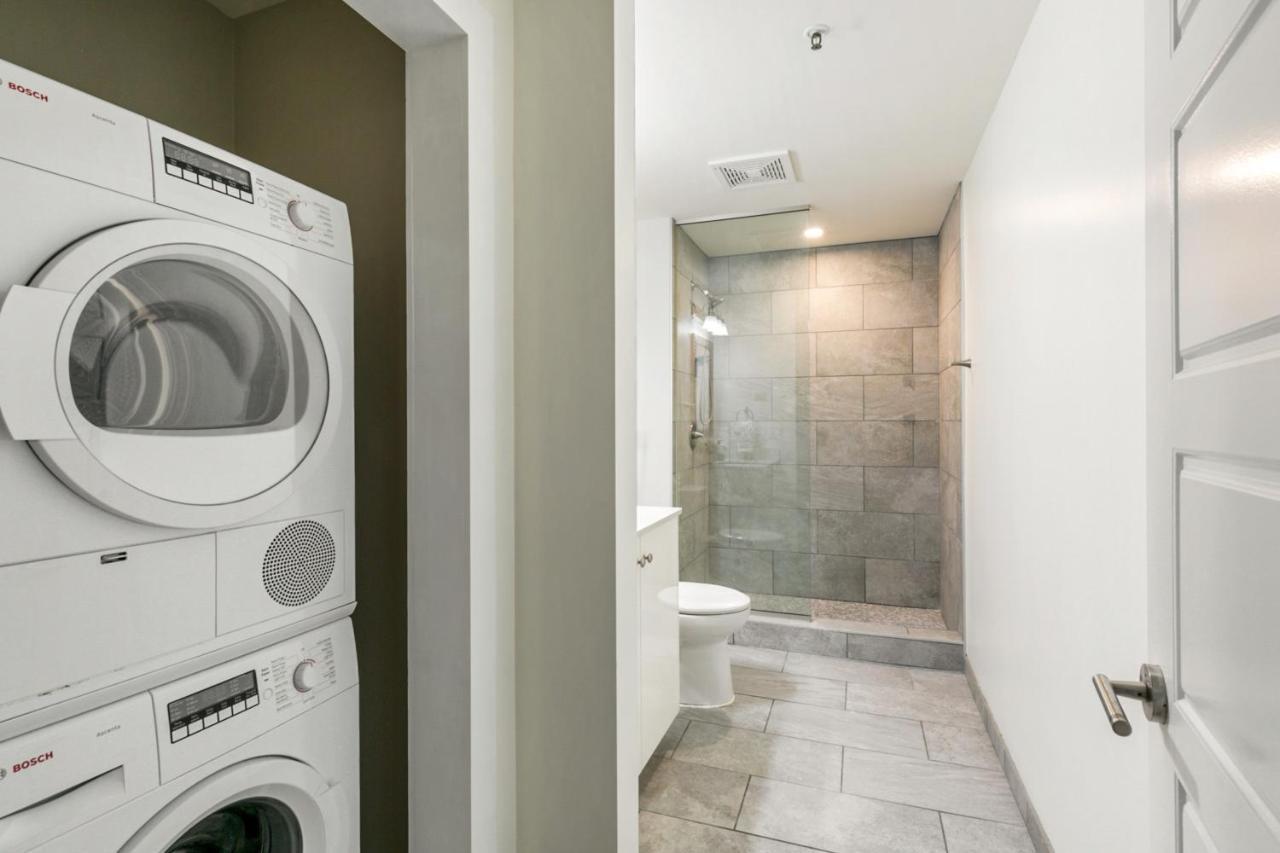 The Big Easy's Finest: 4-br Luxury In Nola Apartment *