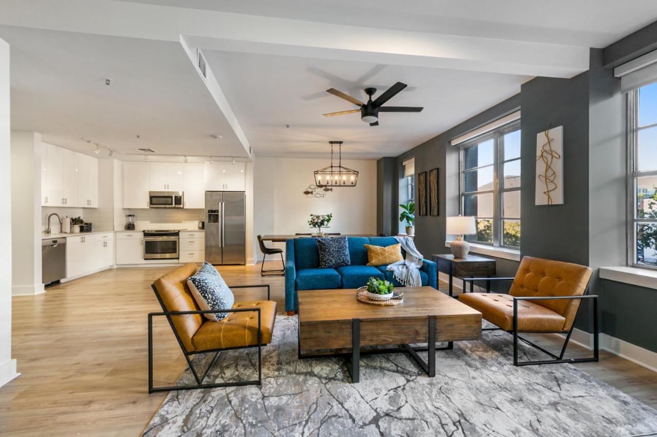 The Big Easy's Finest: 4-br Luxury In Nola *