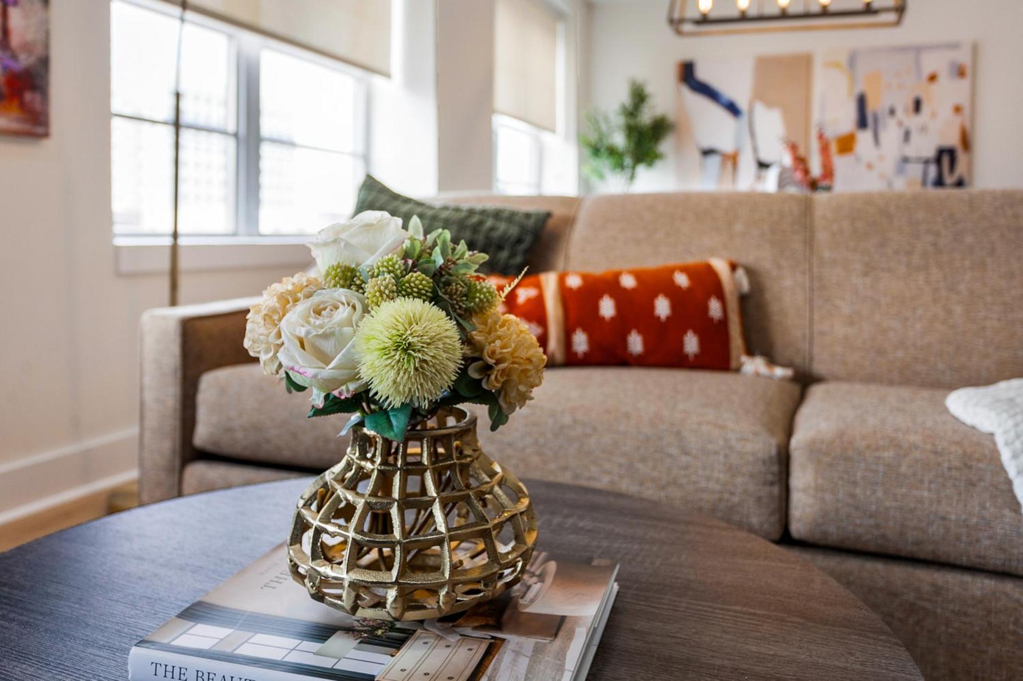French Quarter Splendor: 4br Luxury New Orleans
