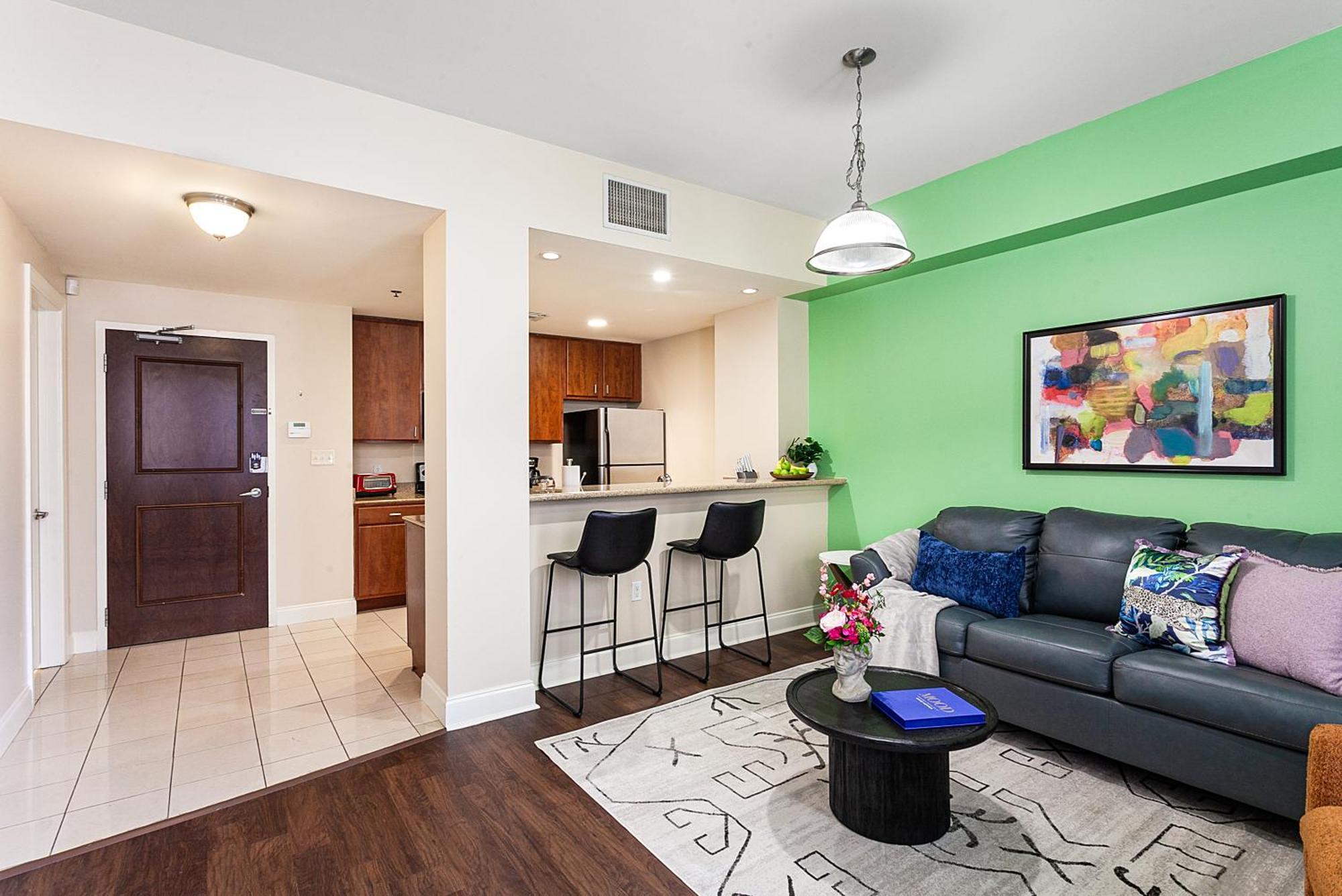 Apartment Spacious Modern Near French Quarter *