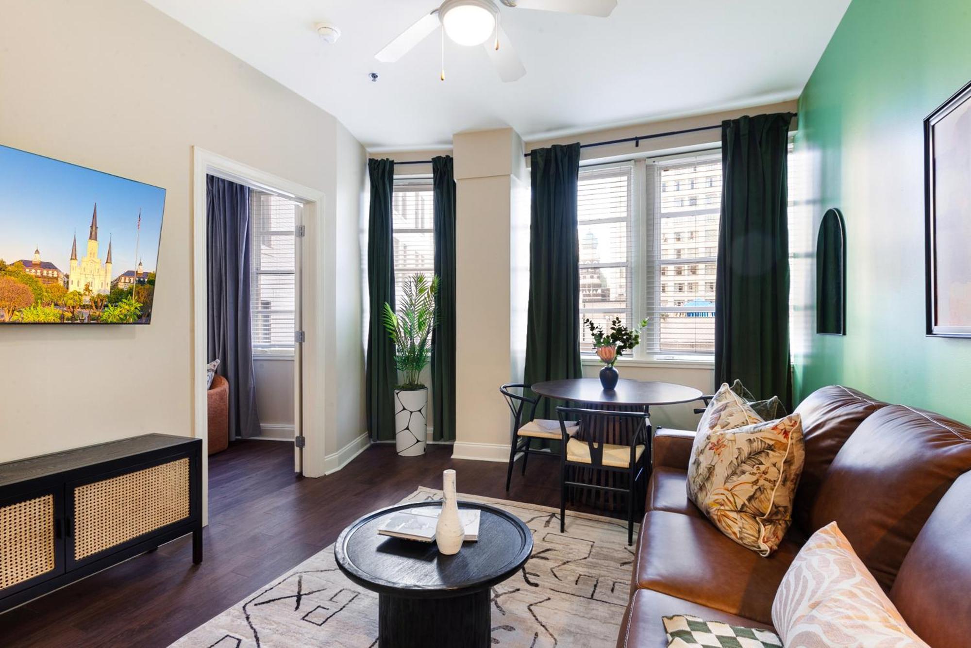 Spacious Modern Near French Quarter New Orleans