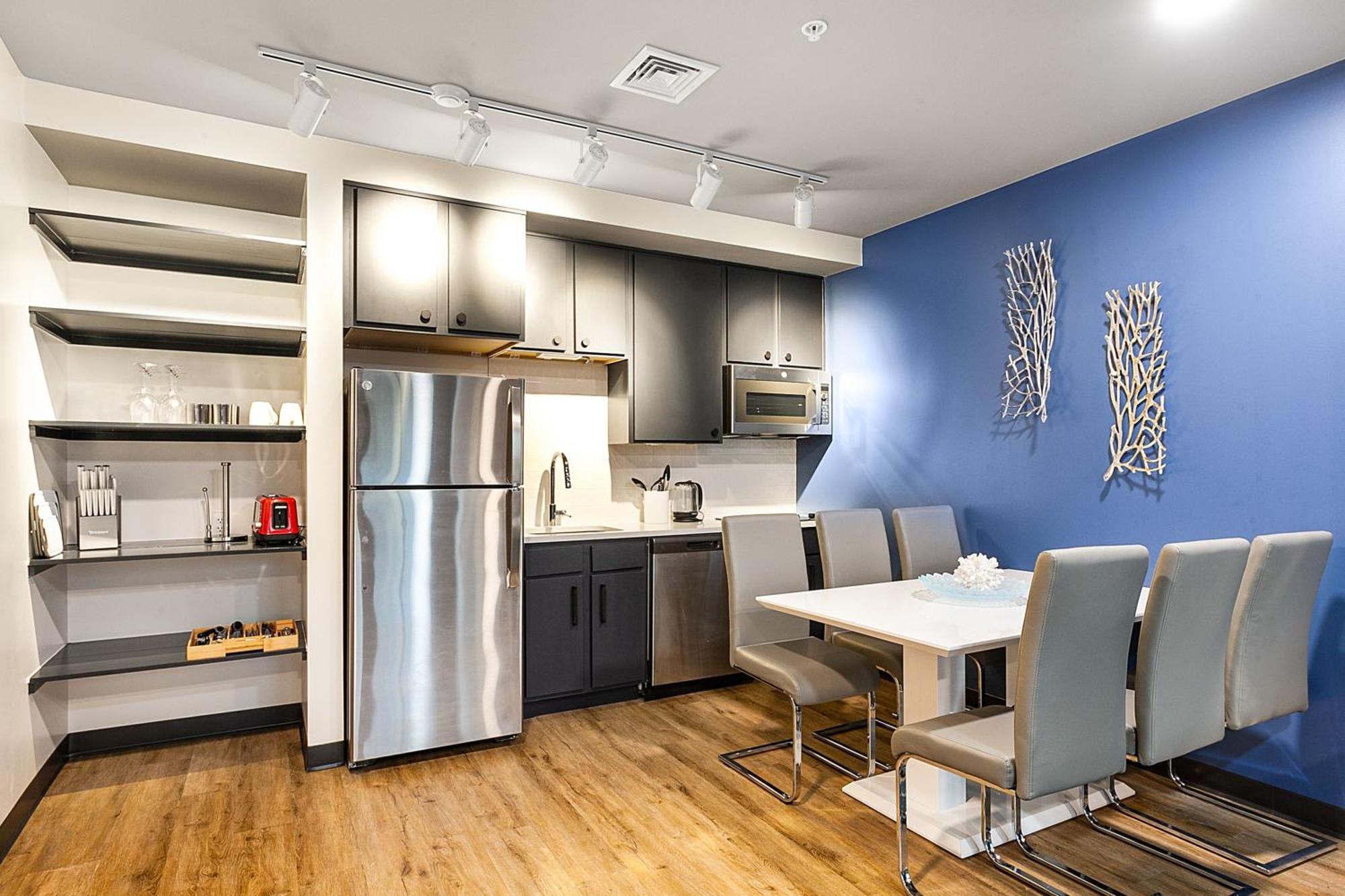 The Pelican By Hosteeva New Orleans