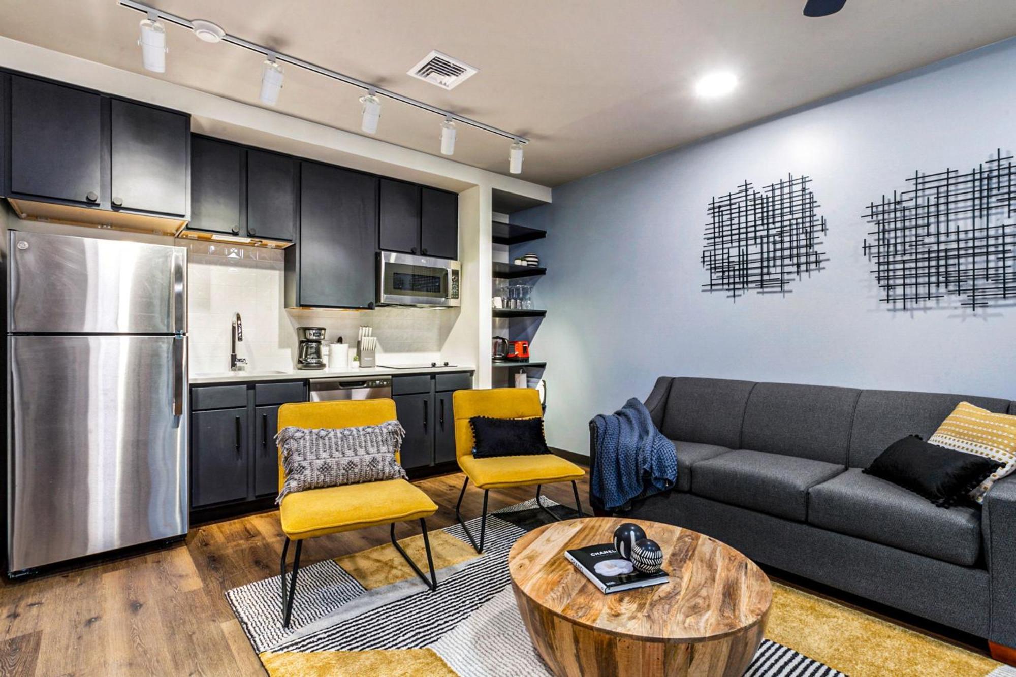 The Pelican By Hosteeva