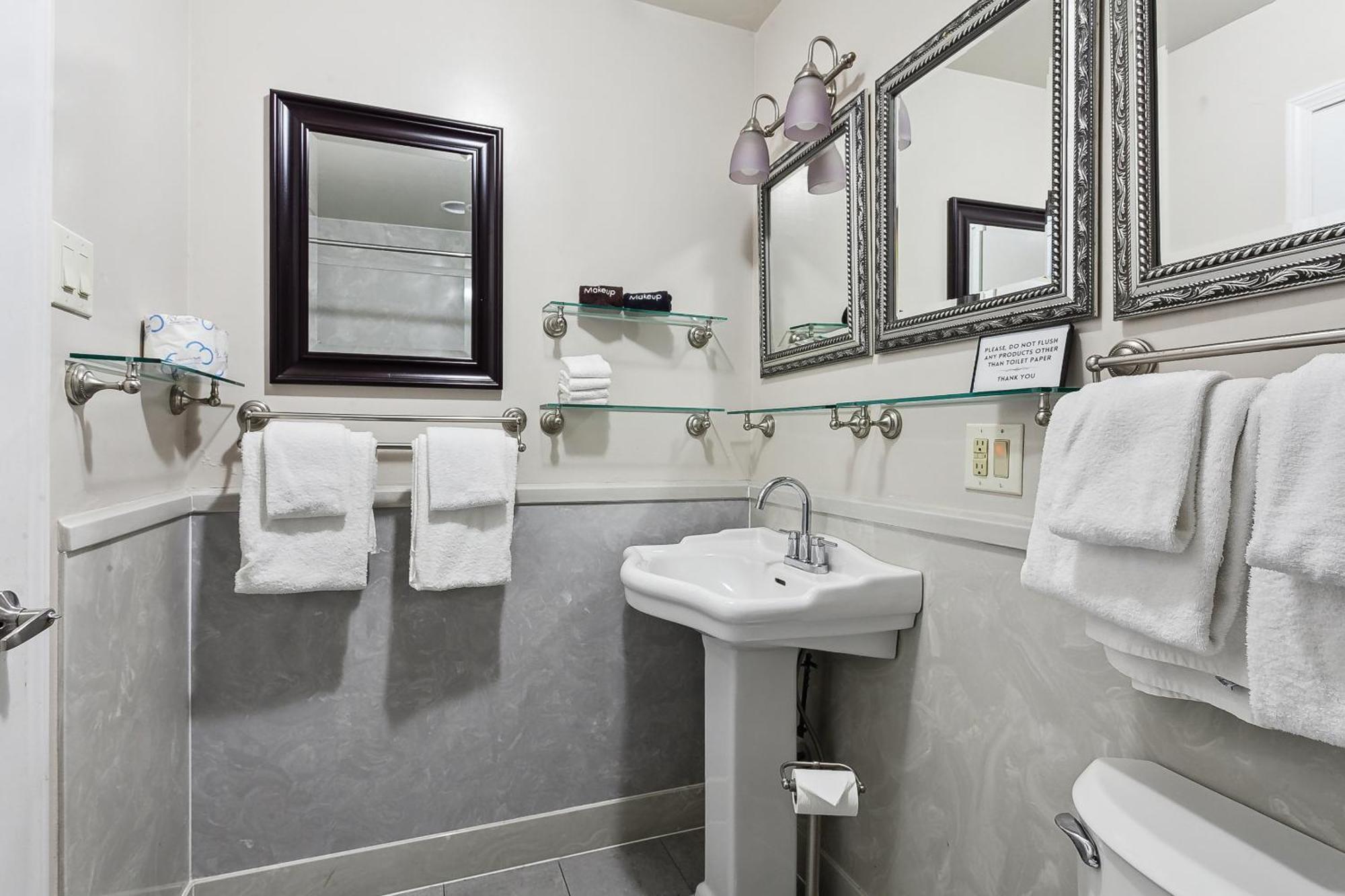 Hotel Maison Pierre Lafitte 3*