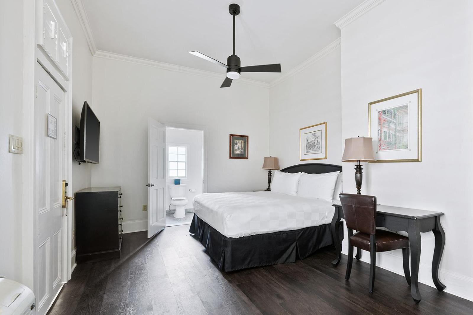 Historic Streetcar Hotel New Orleans