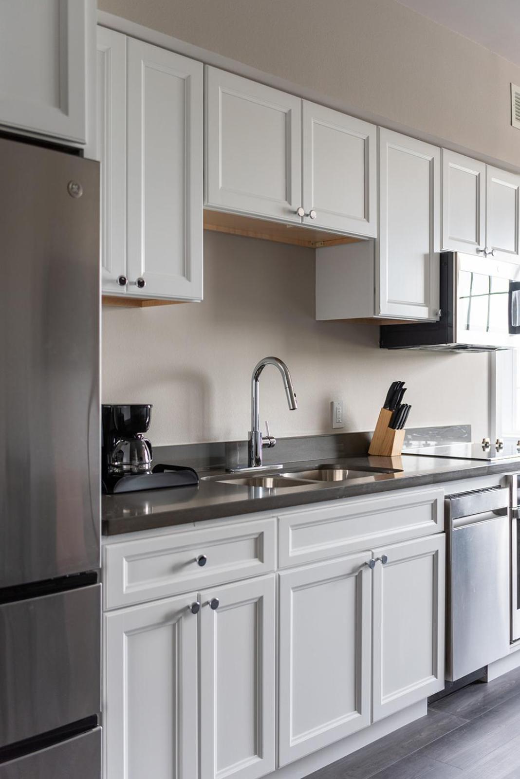 Bywater Aparthotel 3*