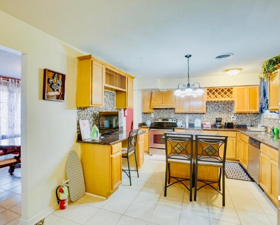 Mylynn's * New Orleans