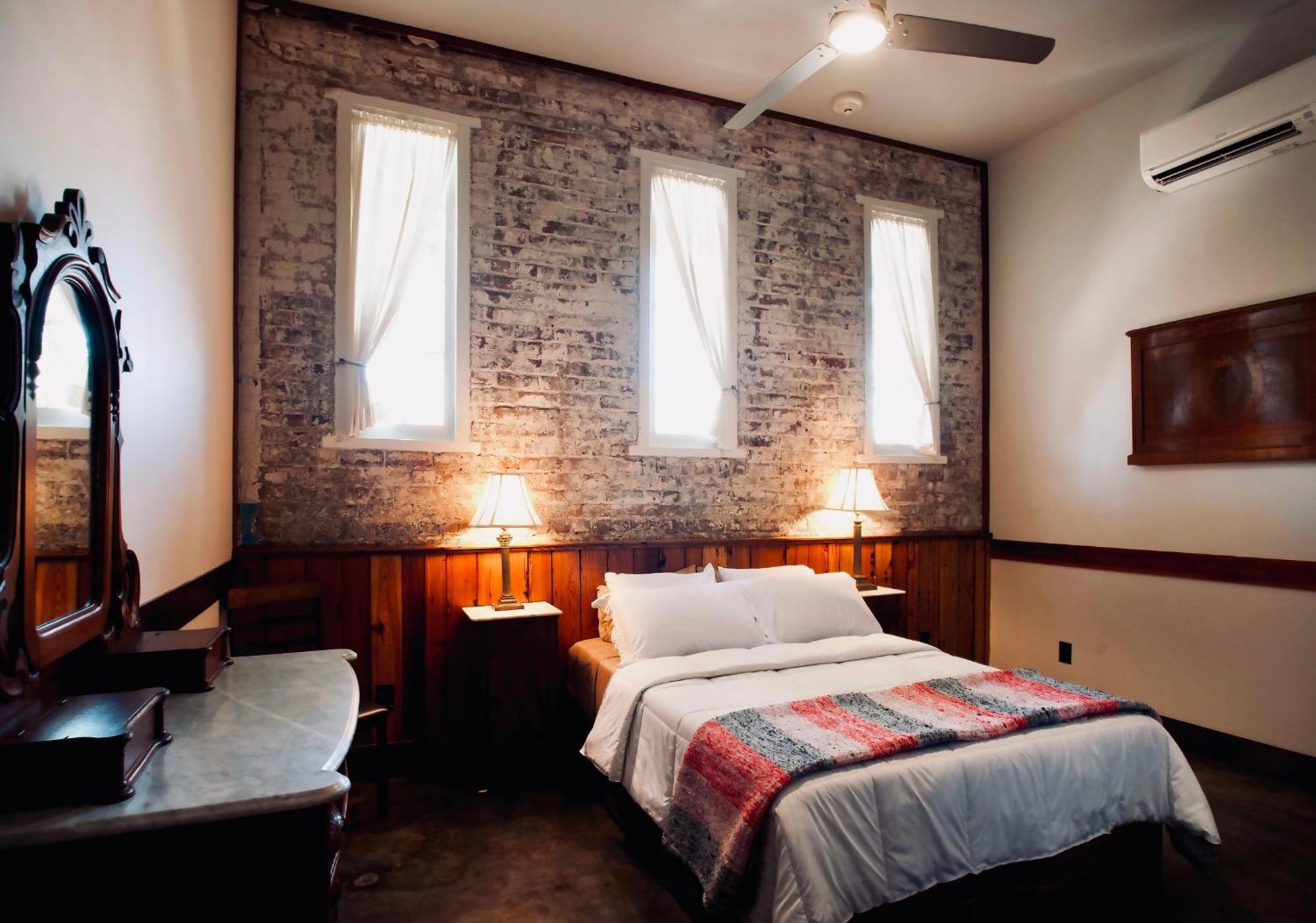 Bed & Breakfast At The Old Jail