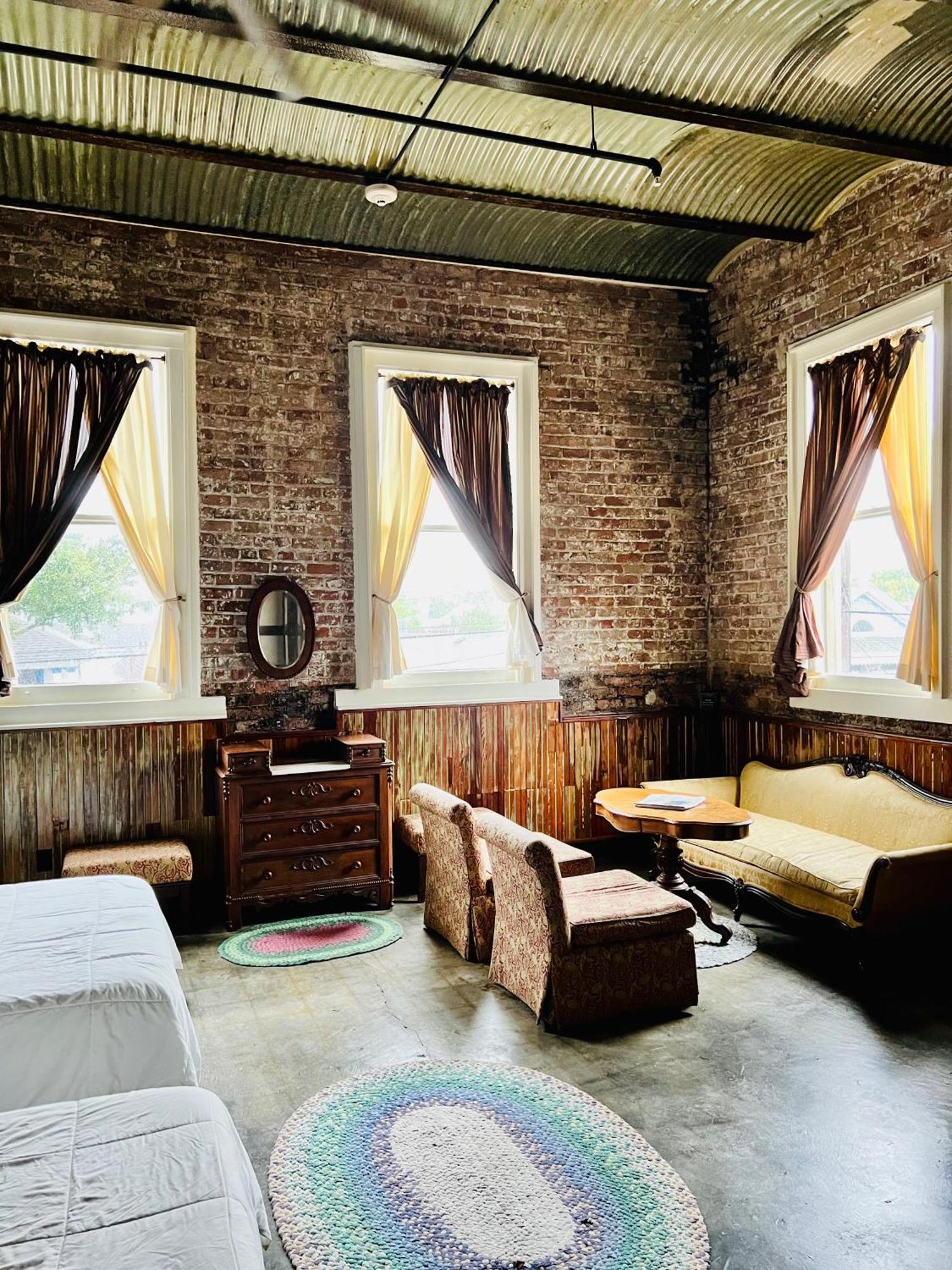 Bed & Breakfast At The Old Jail 3*