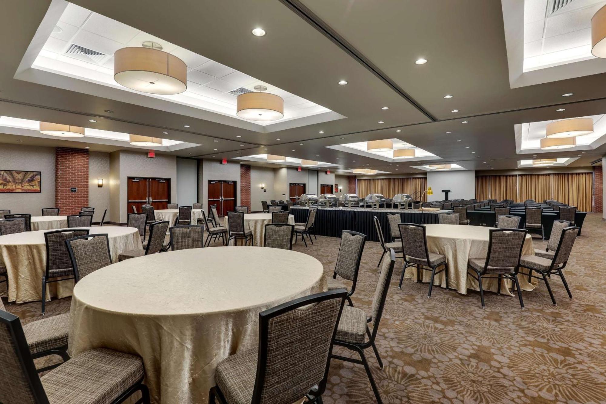 Drury Plaza Hotel