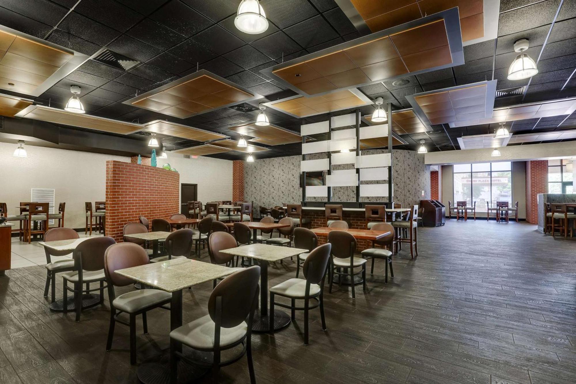 Drury Plaza