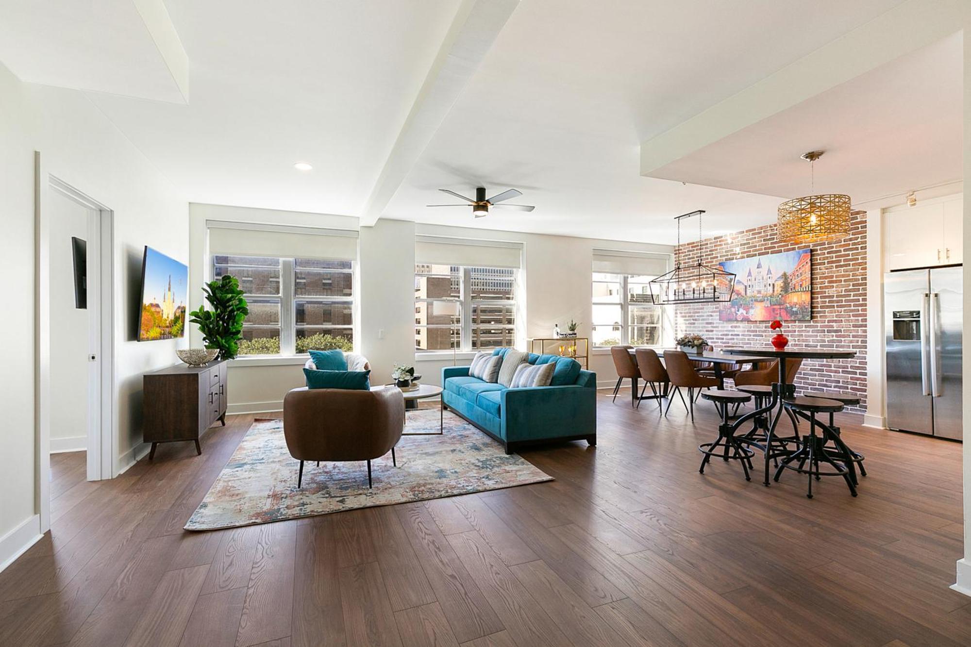 French Quarter Oasis: Spacious 4-bedroom Apartment