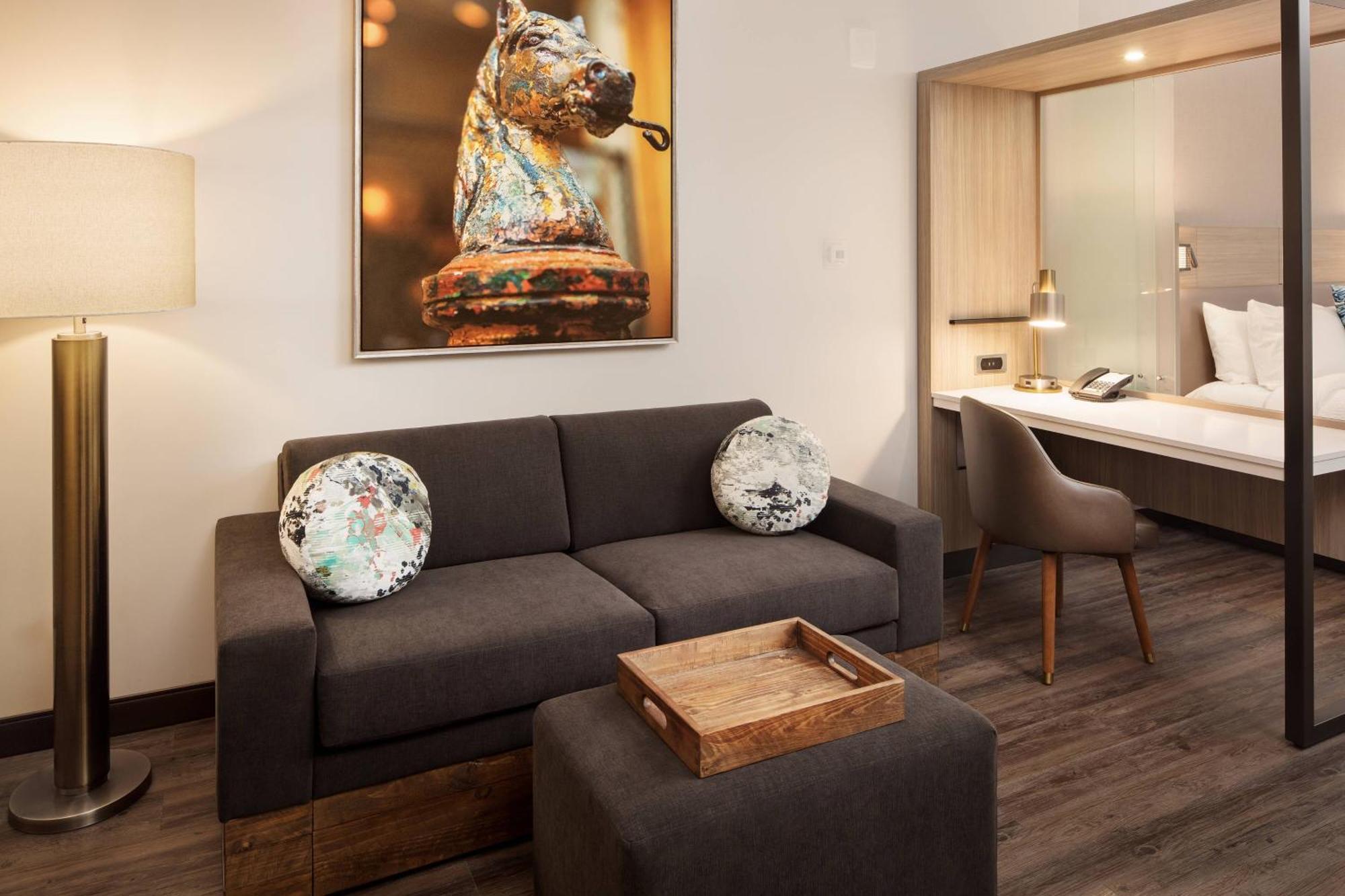 Springhill By Marriott Downtown/canal Street Hotel