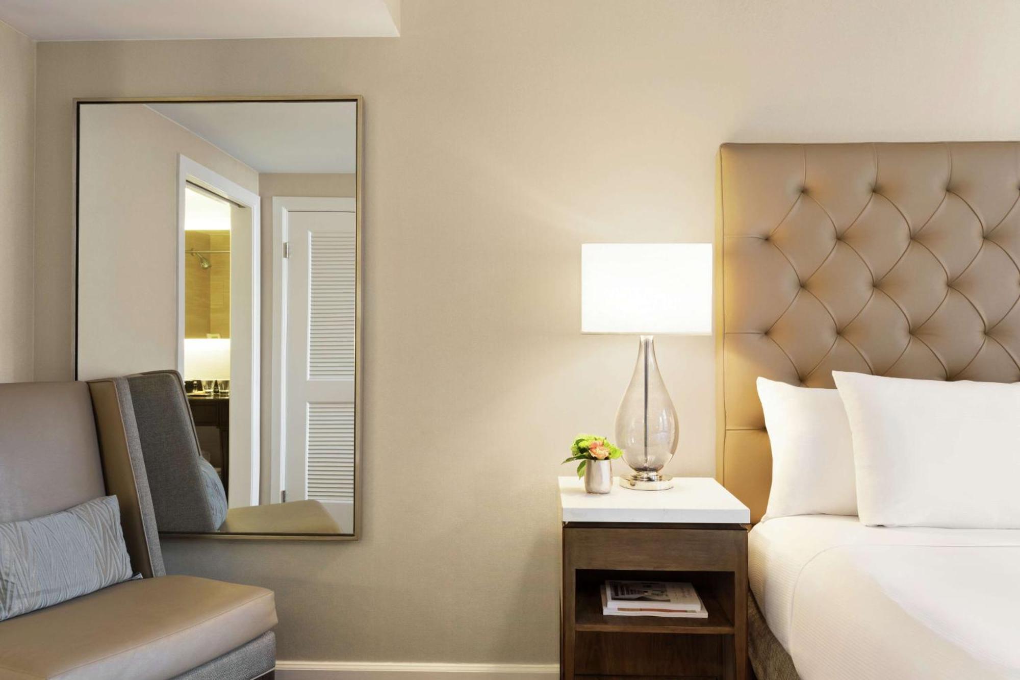 Hilton / St. Charles Avenue