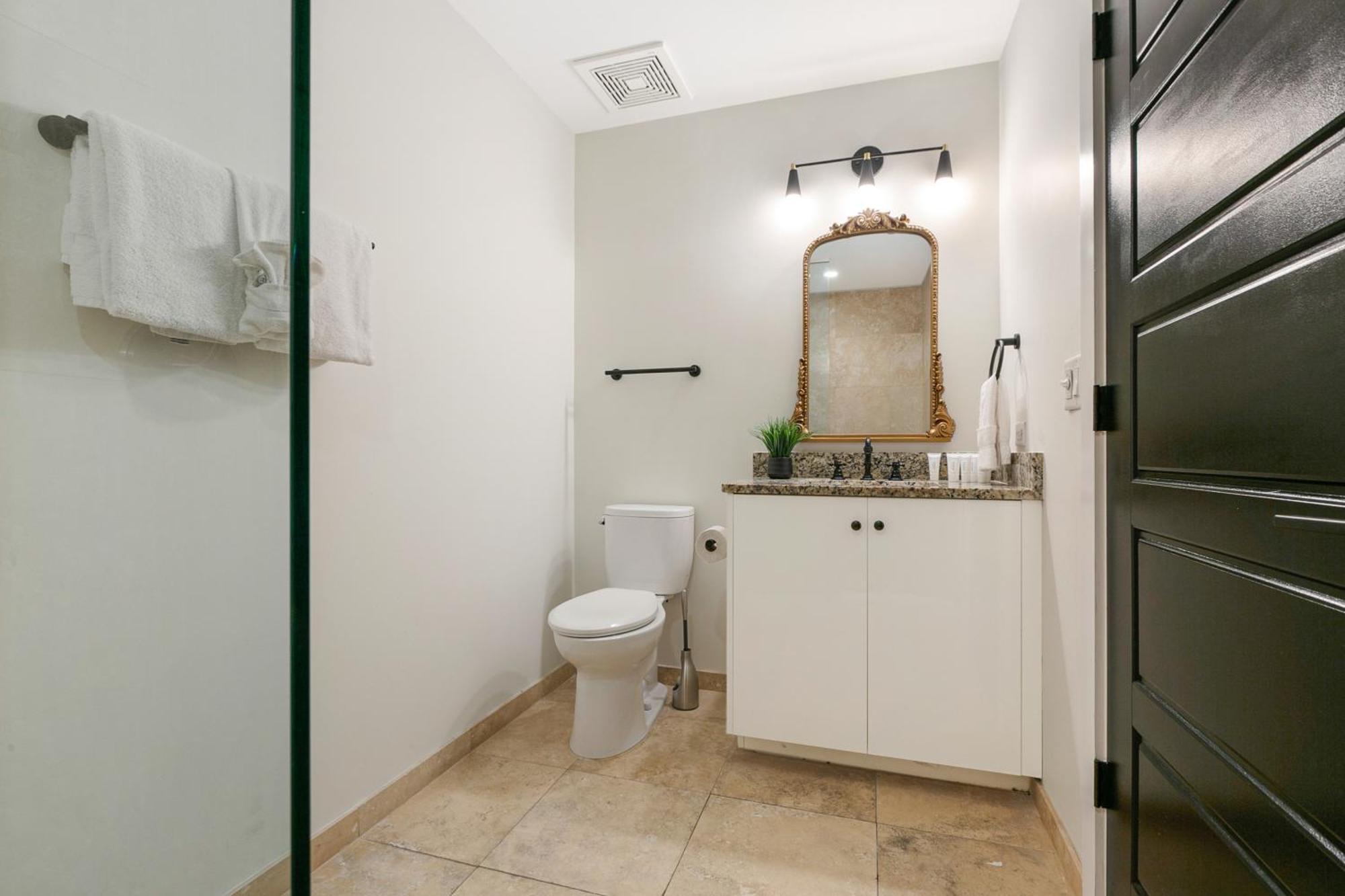 Exquisite 4 Bedroom Luxury Just Steps From The French Quarter Apartment
