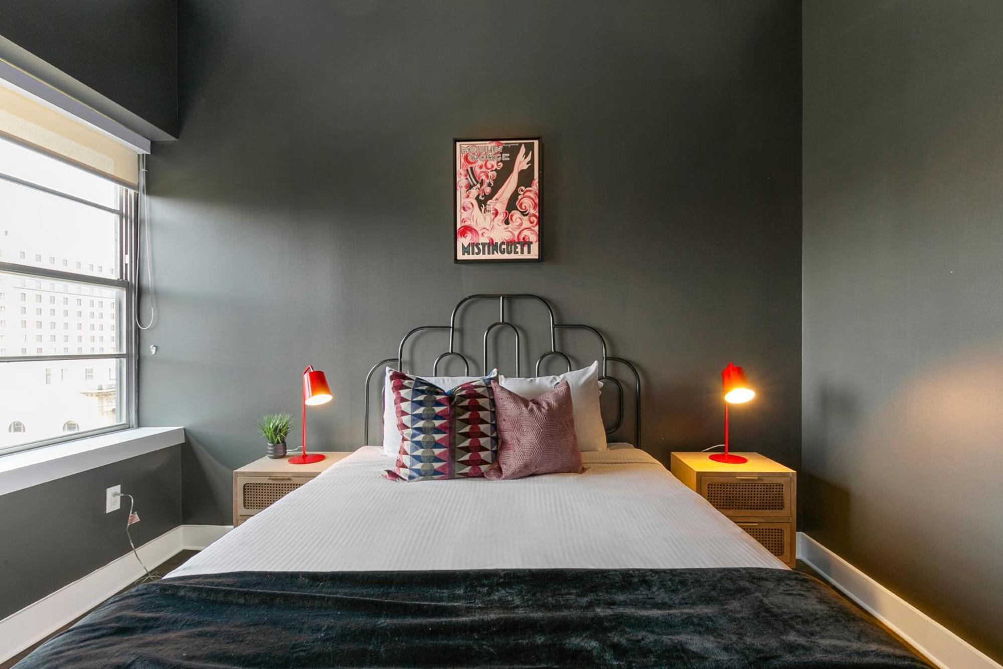 Exquisite 4 Bedroom Luxury Just Steps From The French Quarter Apartment *